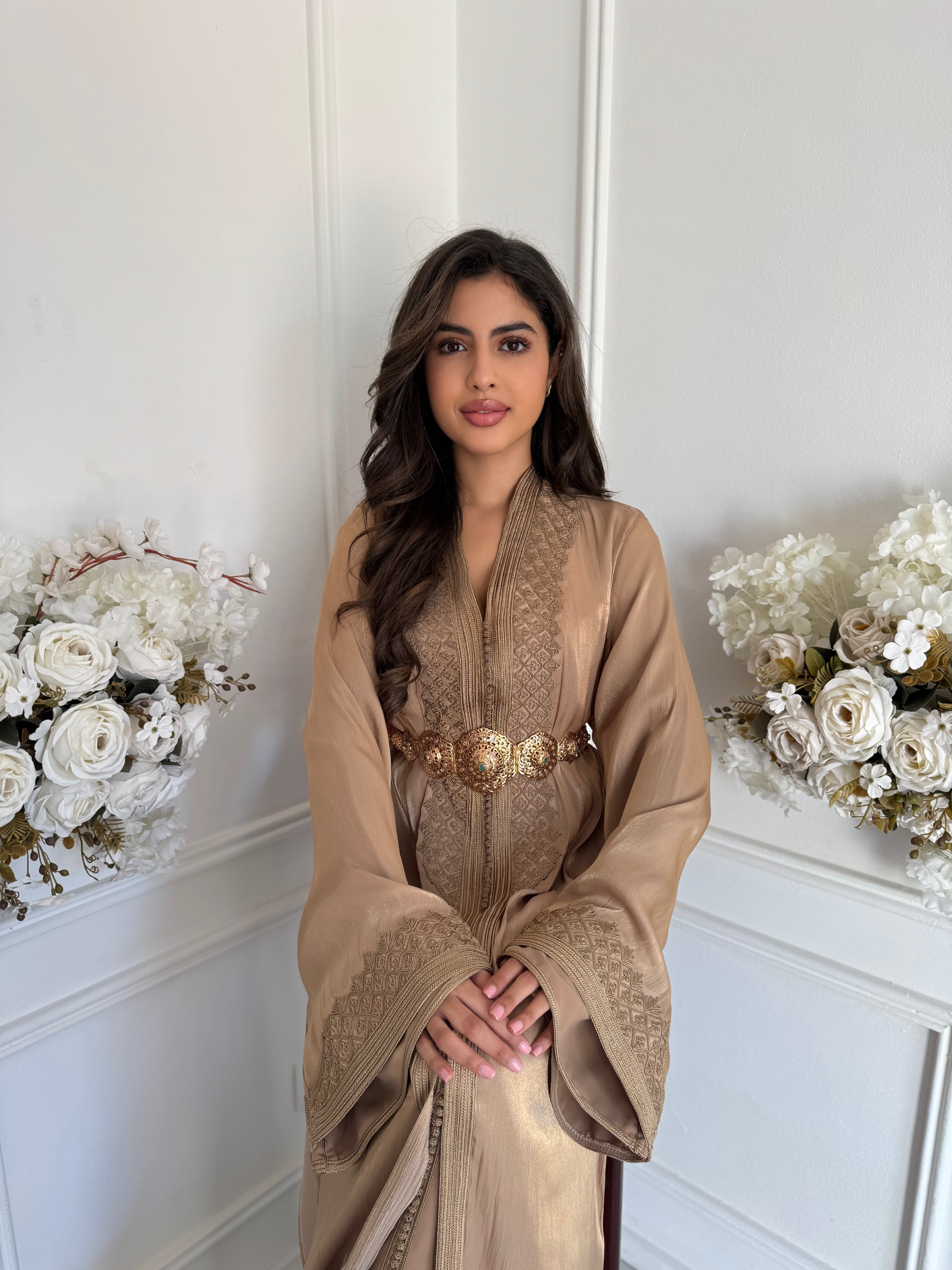 Takchita Loujain - Classy & Fabb