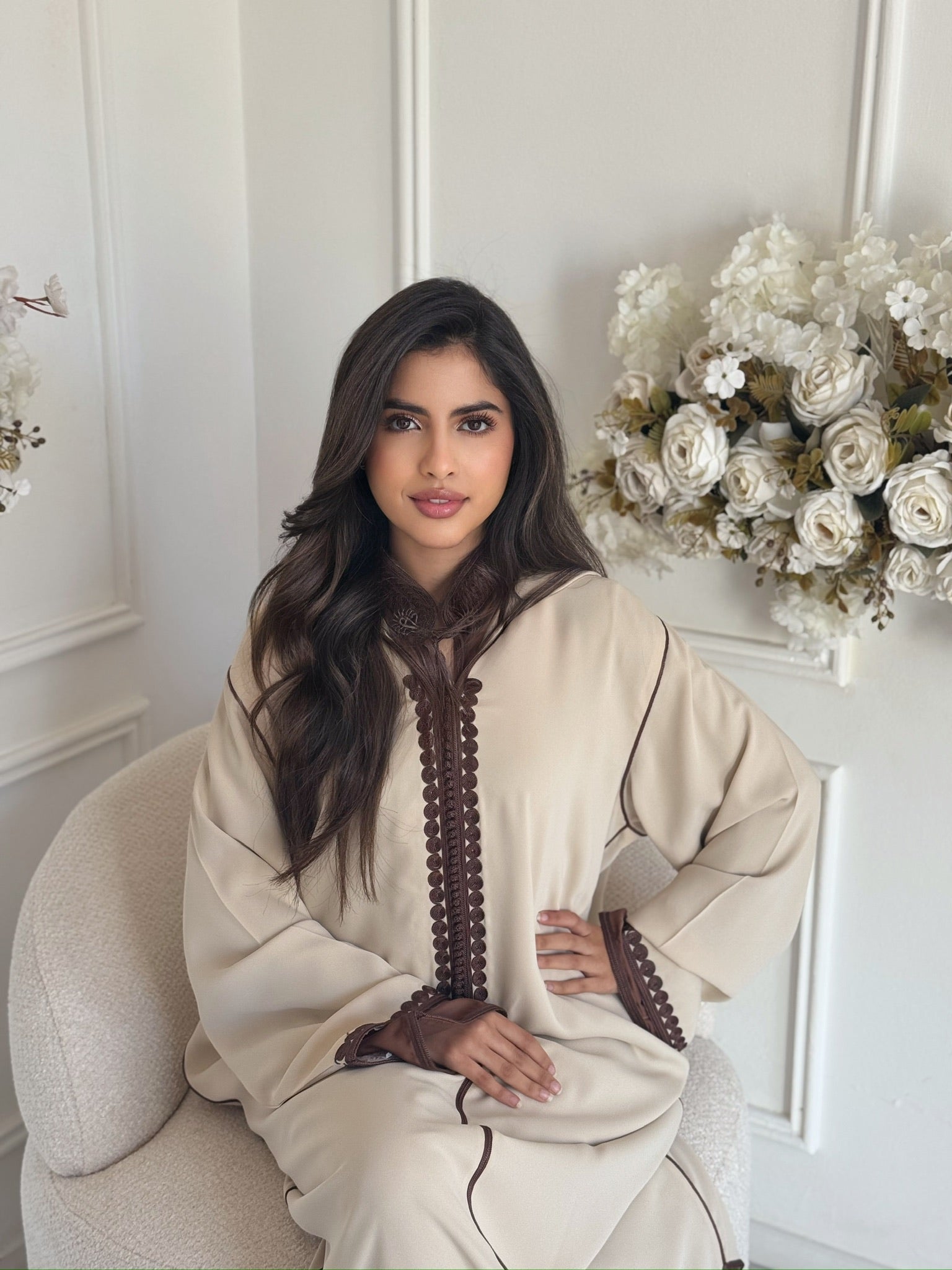 Elegant women’s Moroccan jellaba Rinad for Eid