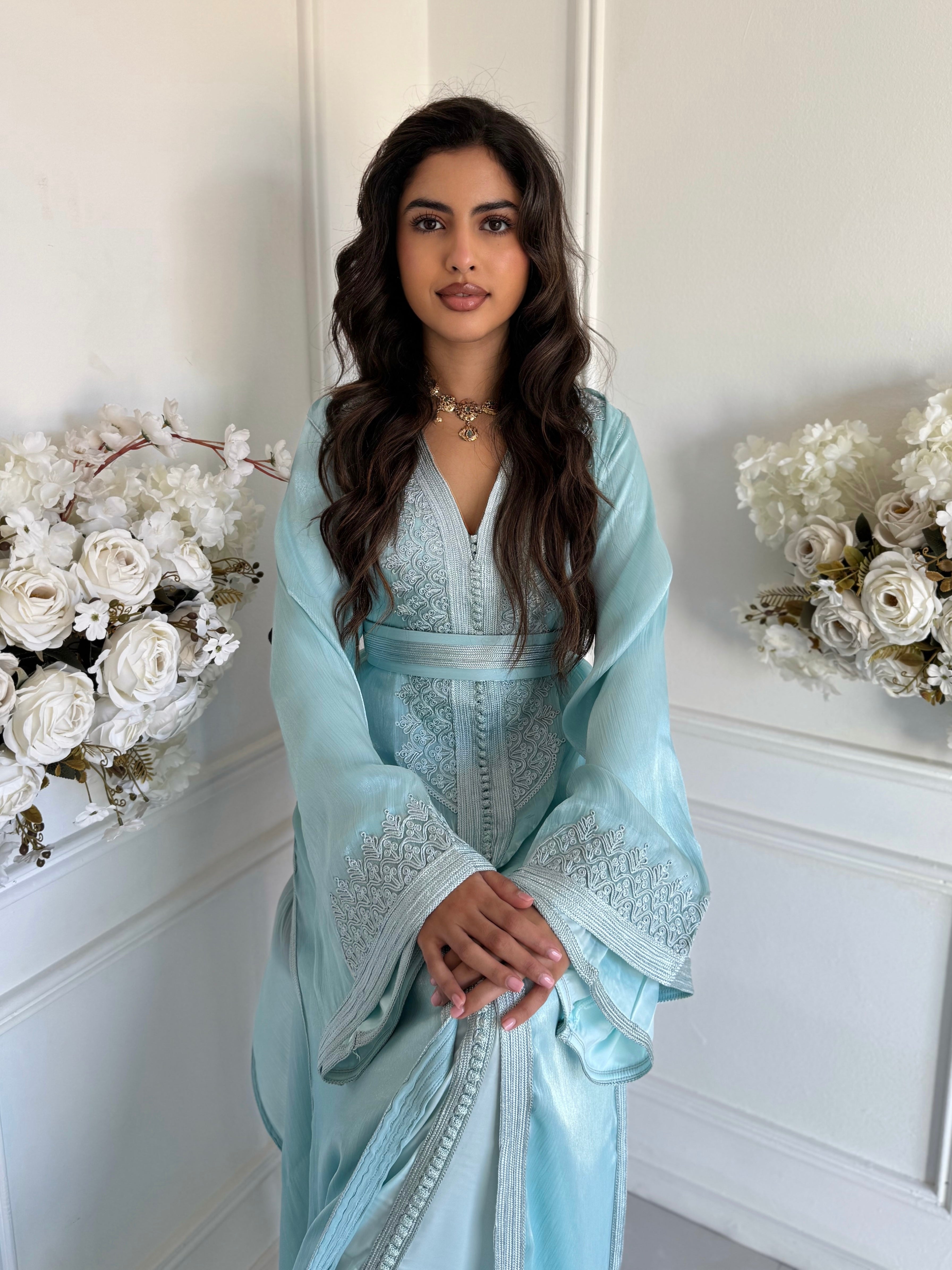 Takchita Loujain - Classy & Fabb