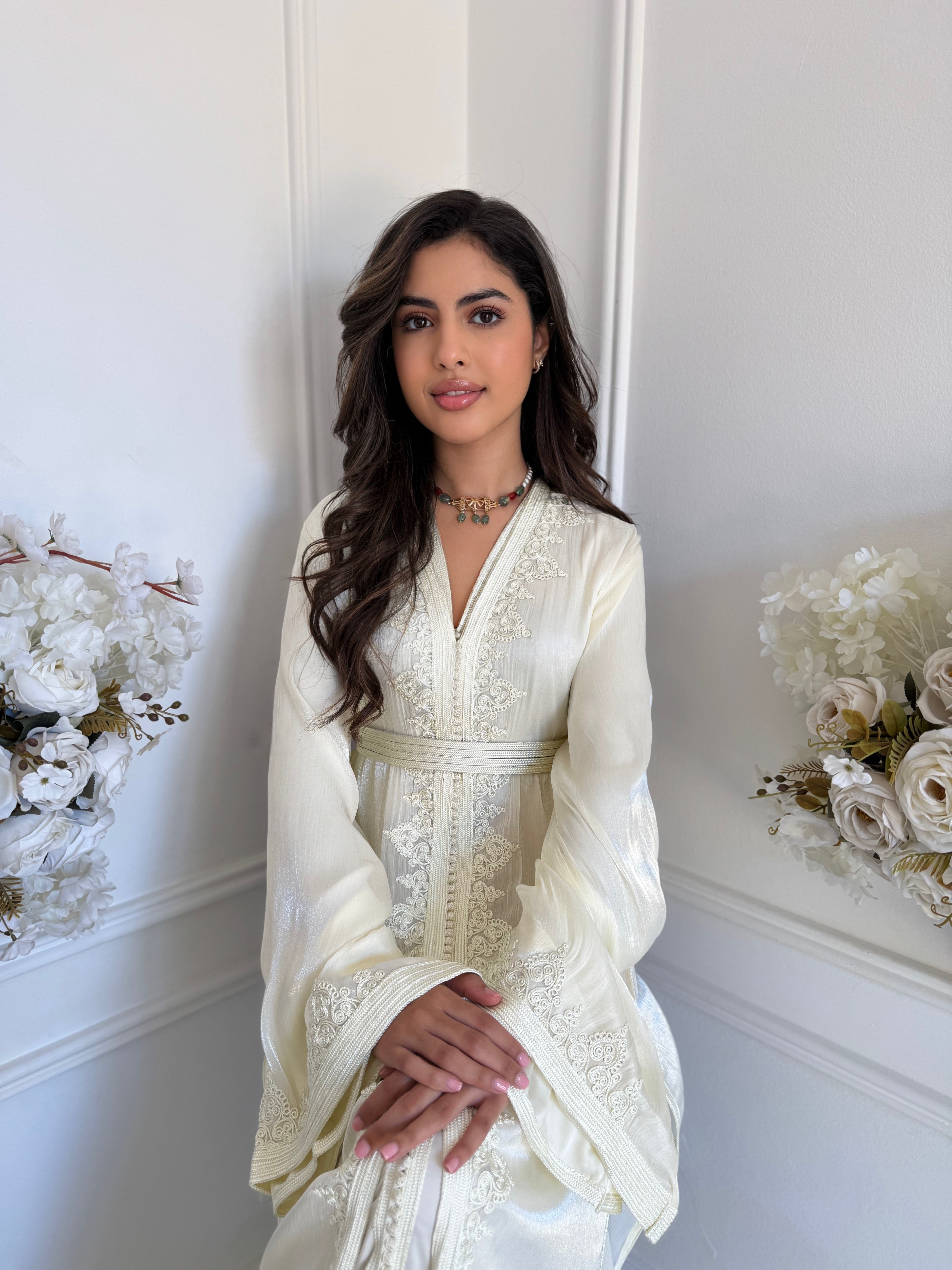 Takchita Amira - Classy & Fabb