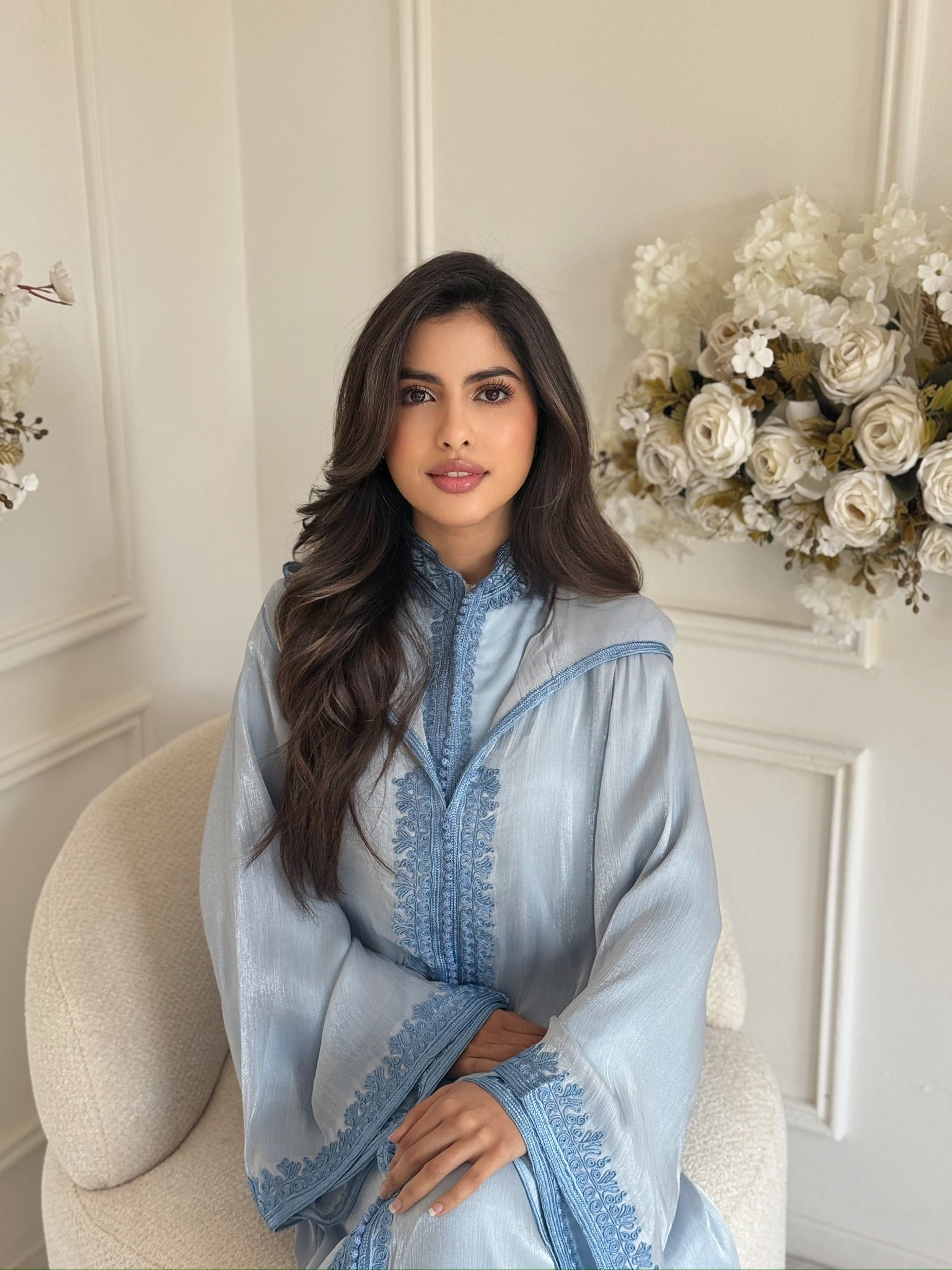 Luxury Moroccan jellaba inspired by caftan and takchita – Jellaba Hiba front view